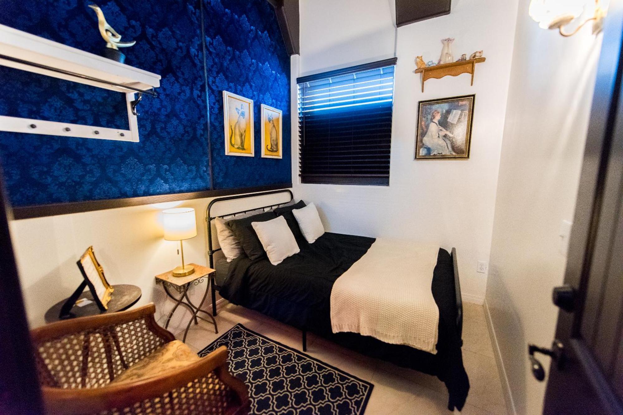Hostal The Rosemary