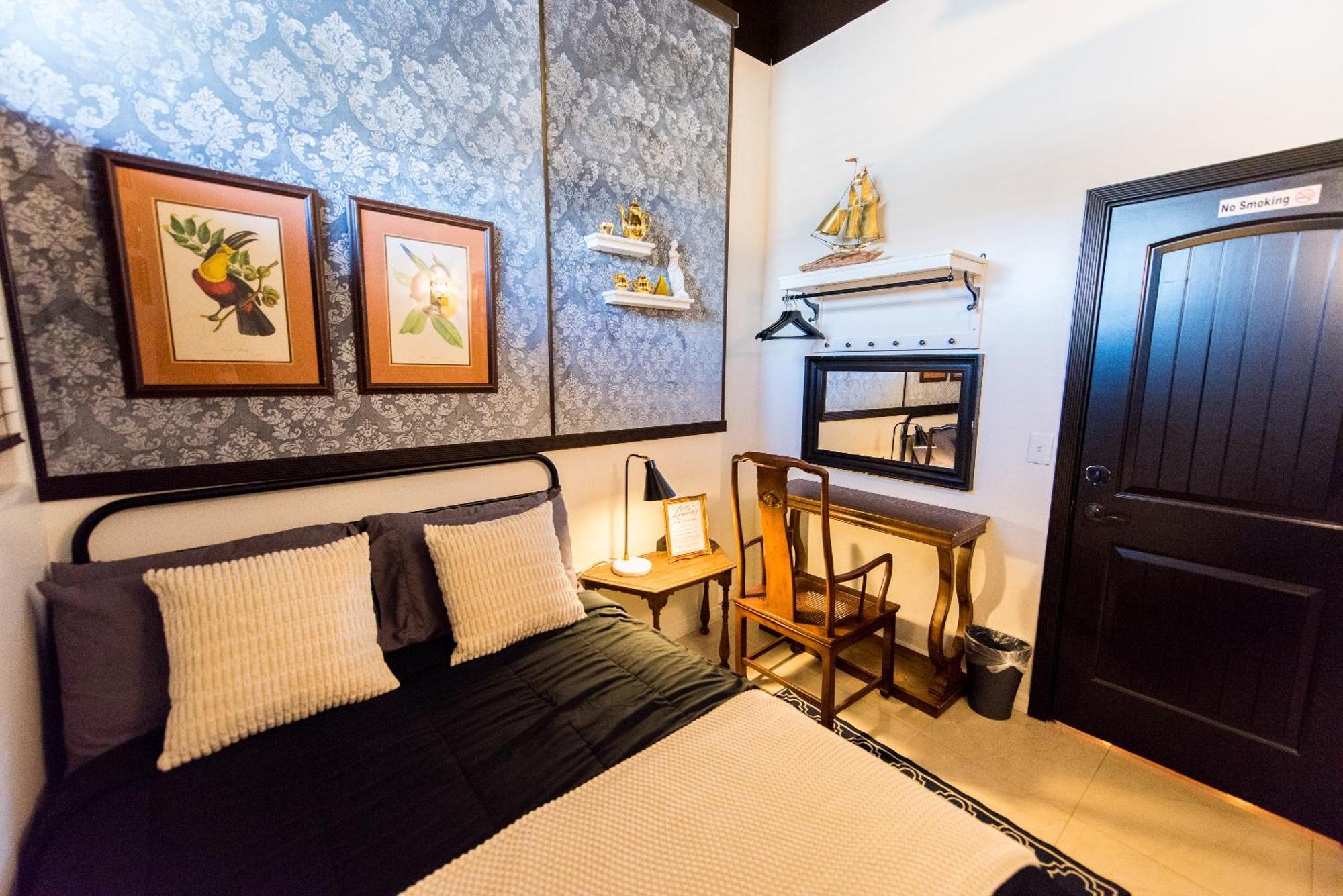 The Rosemary Hostal